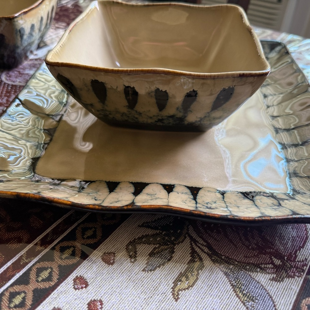 Elegant Tan and Black Square Dinnerware Set